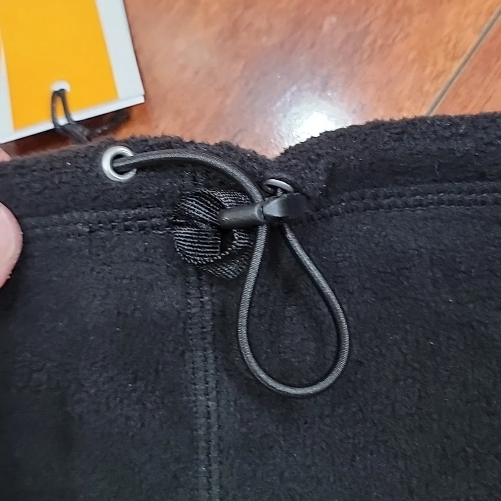 NWT UNISEX TIMBERLAND FLEECE GAITER.